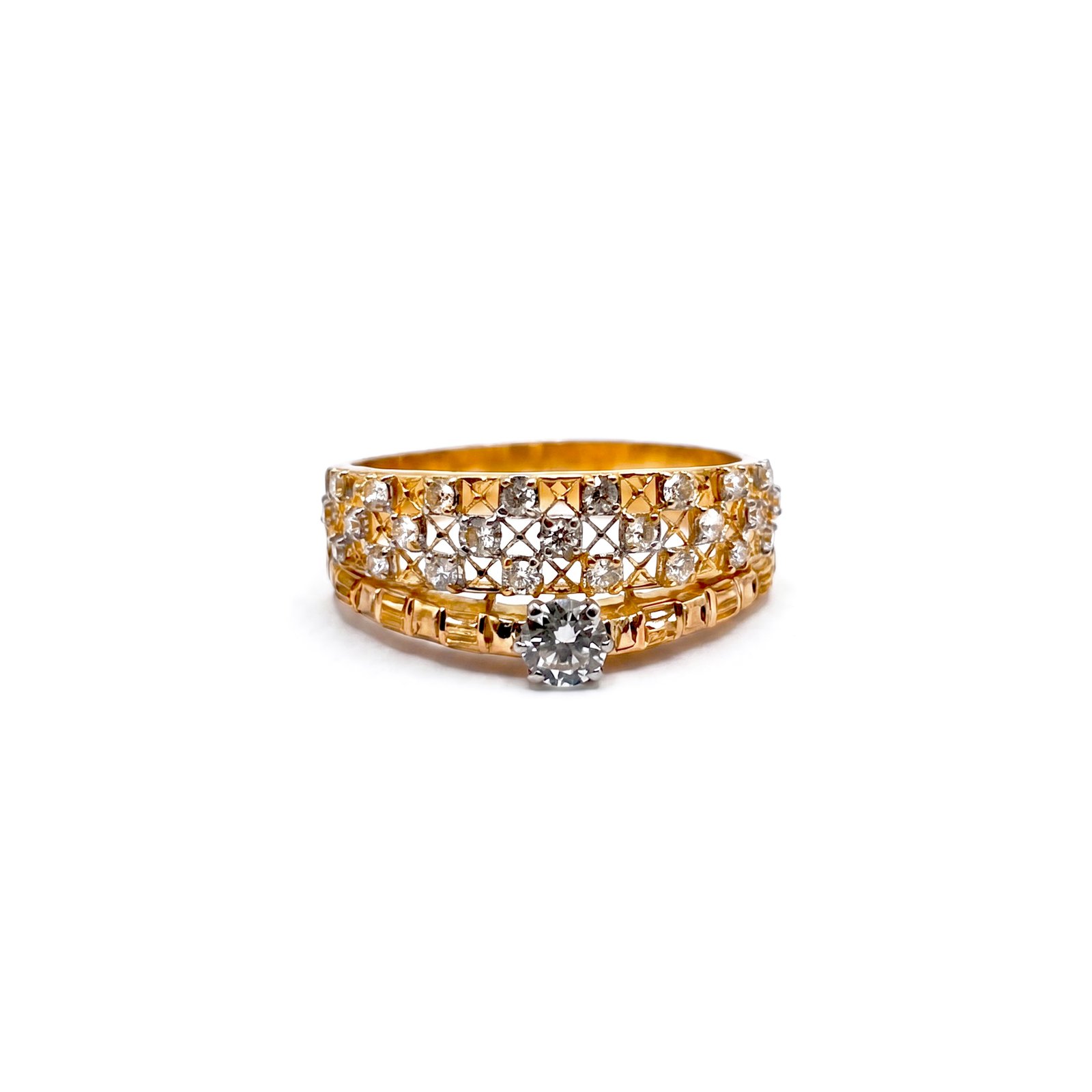 Royal Solitaire Ring